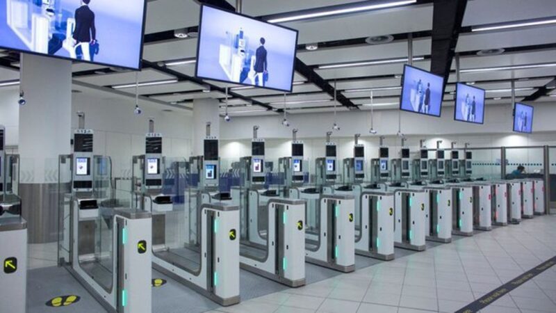 Për 30 sekonda bën leximin e pasaportës/ Teknologjia elektronike ‘E-Gates’, implementohet në Rinas