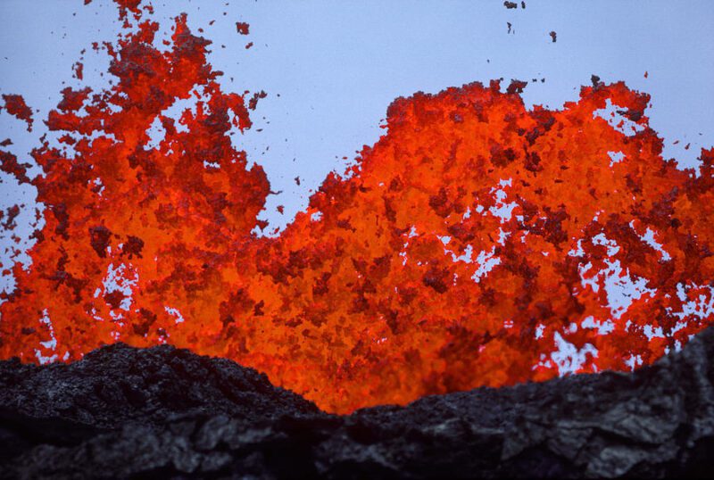 Shpërthen vullkani më aktiv në botë!