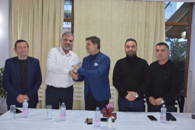 Sarandë, PD me 2 kandidatë për kryebashkiak, Alibeaj prezanton, Skender Muçon
